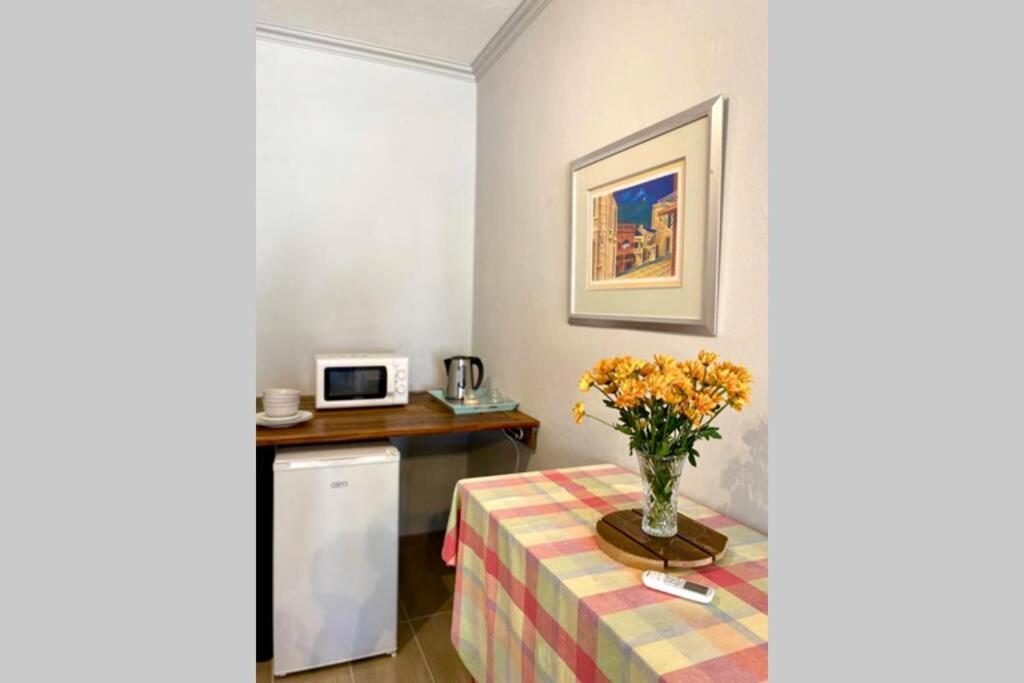 Le Grec Wine Tram Apartment Franschhoek Exterior photo