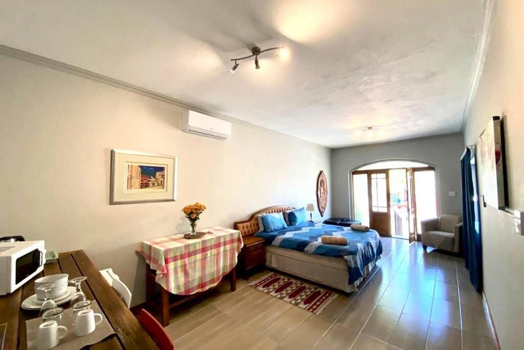 Le Grec Wine Tram Apartment Franschhoek Exterior photo
